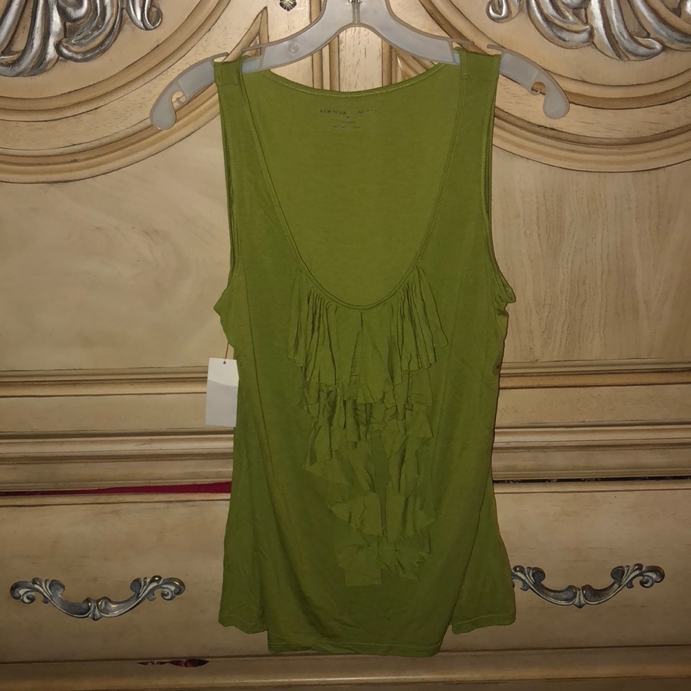NWT New York and company Top
